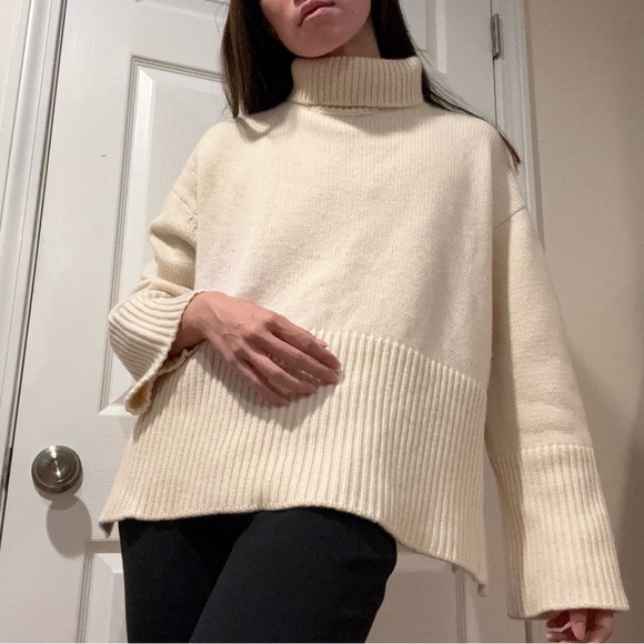 Toteme Sweaters - $1150 Toteme Cashmere City Off-White Cream Heavy Turtleneck Sweater Sz Medium M